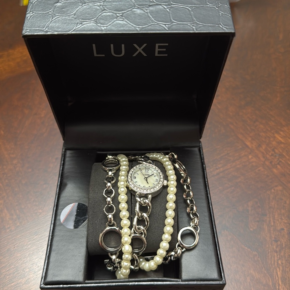 Luxe Women’s dress watch.